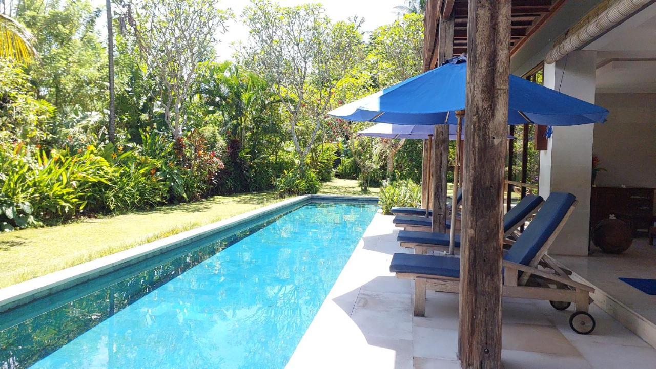 Villa Rumah Isah จันดีดาซา ภายนอก รูปภาพ