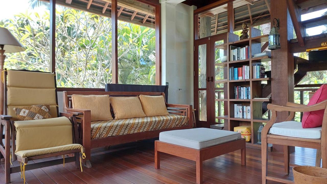 Villa Rumah Isah จันดีดาซา ภายนอก รูปภาพ