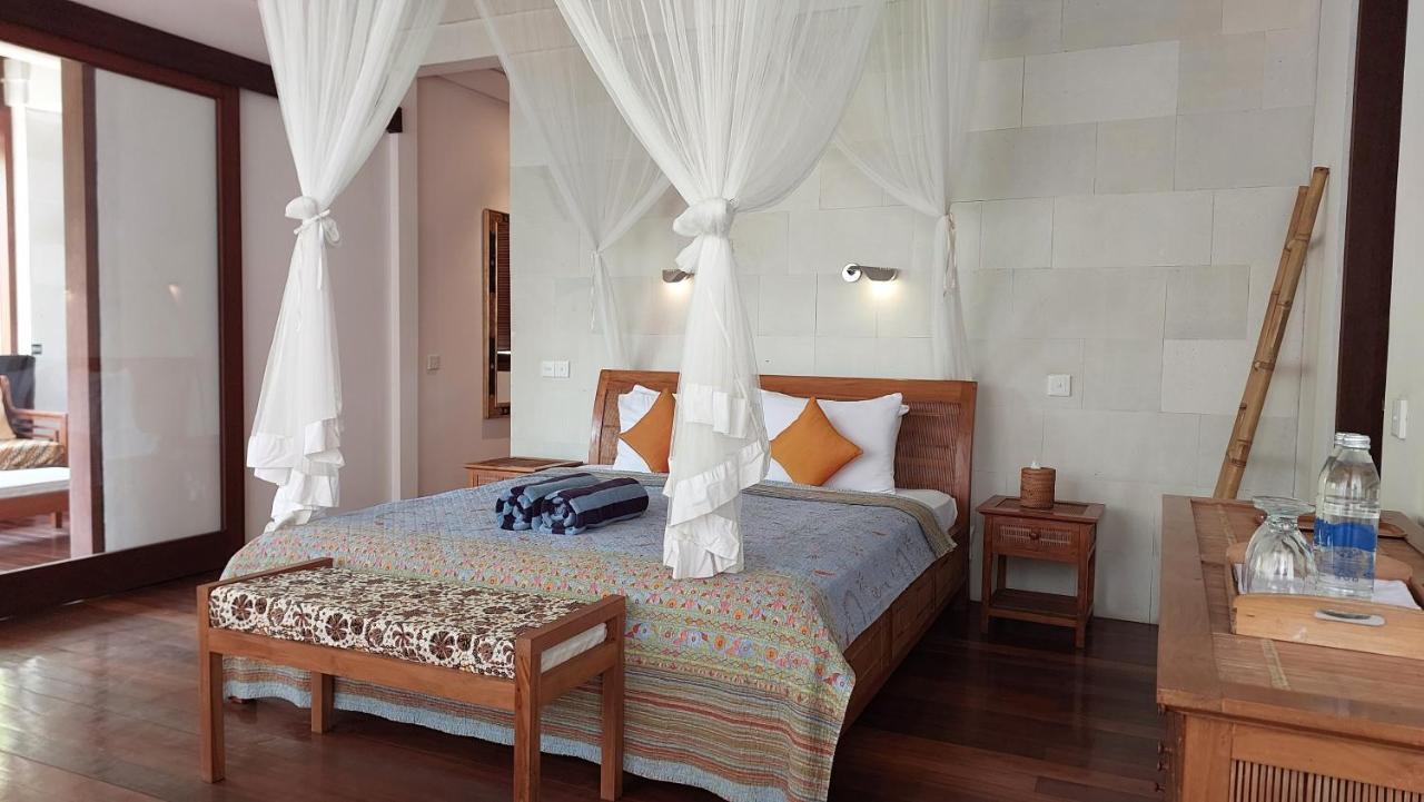 Villa Rumah Isah จันดีดาซา ภายนอก รูปภาพ