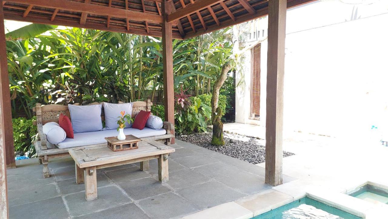 Villa Rumah Isah จันดีดาซา ภายนอก รูปภาพ
