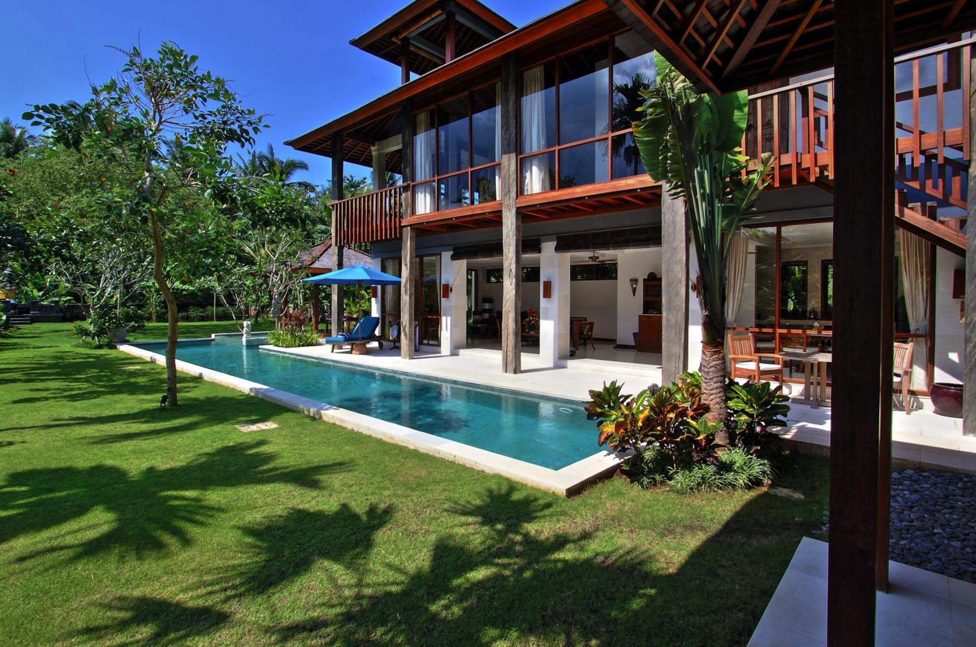 Villa Rumah Isah จันดีดาซา ภายนอก รูปภาพ