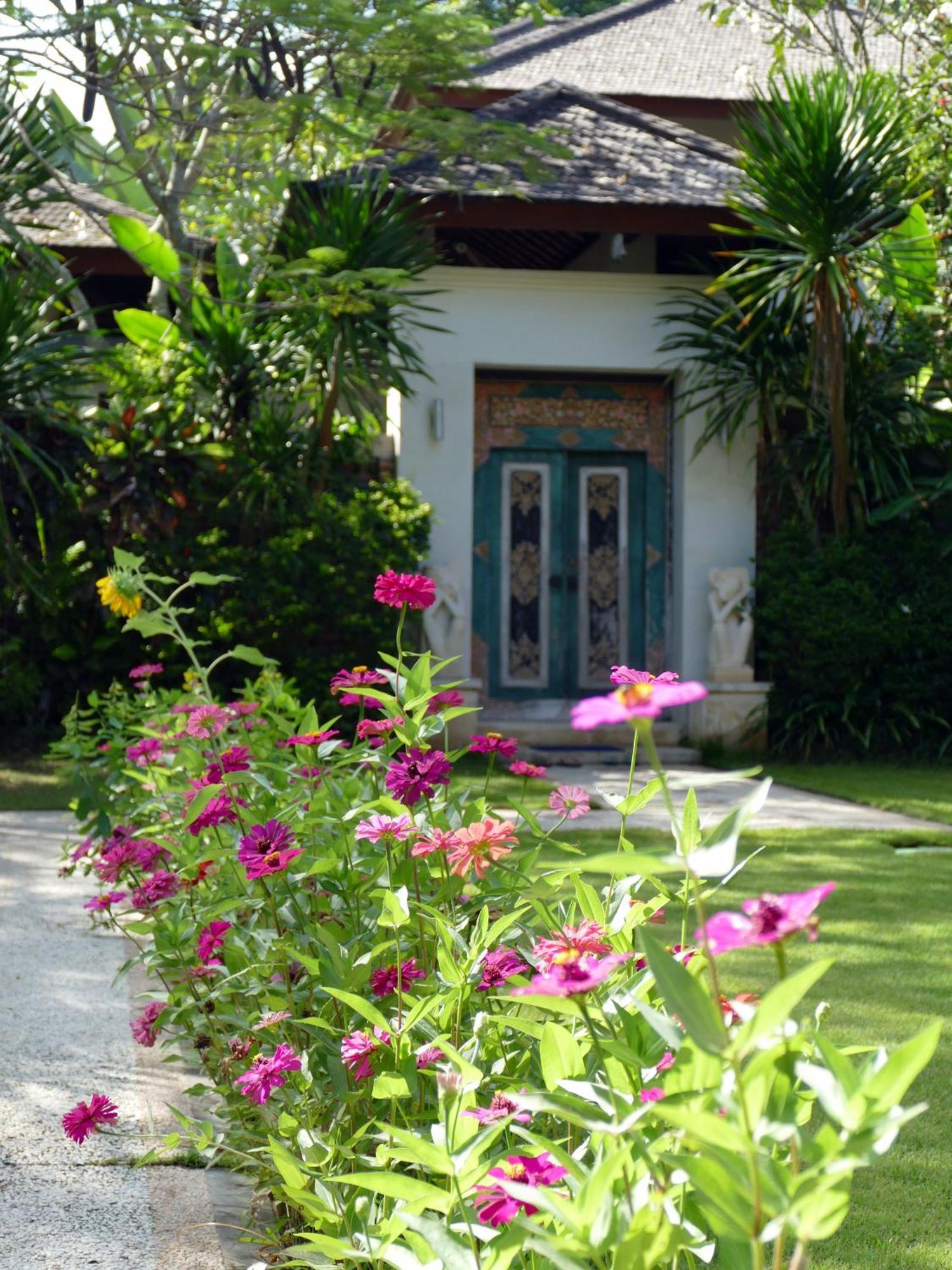 Villa Rumah Isah จันดีดาซา ภายนอก รูปภาพ